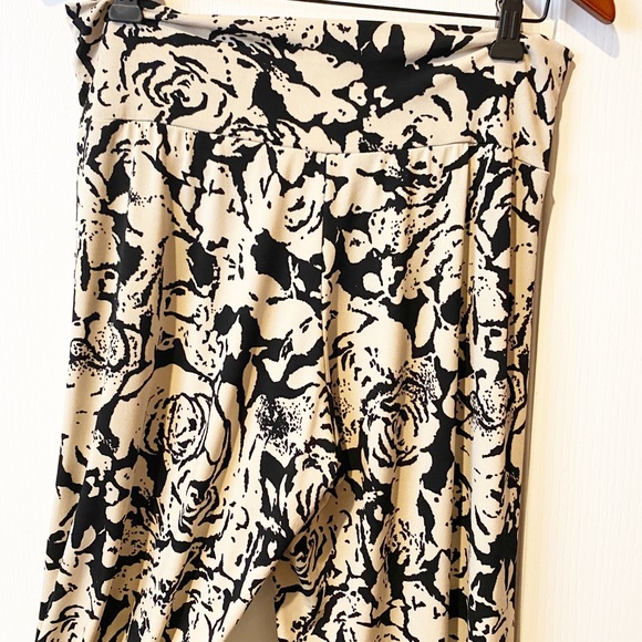 Clara Sun Woo Tan & Black Pallazo Pant - Picture 4 of 4